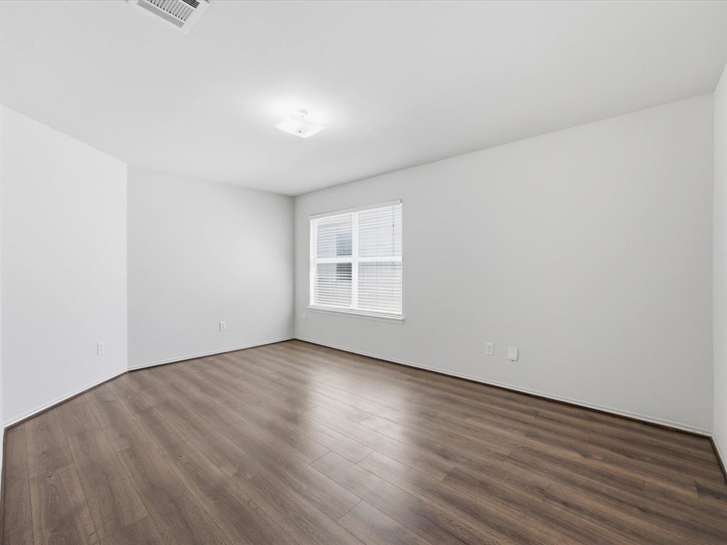 2021 Laughlin Road Property Photo 31