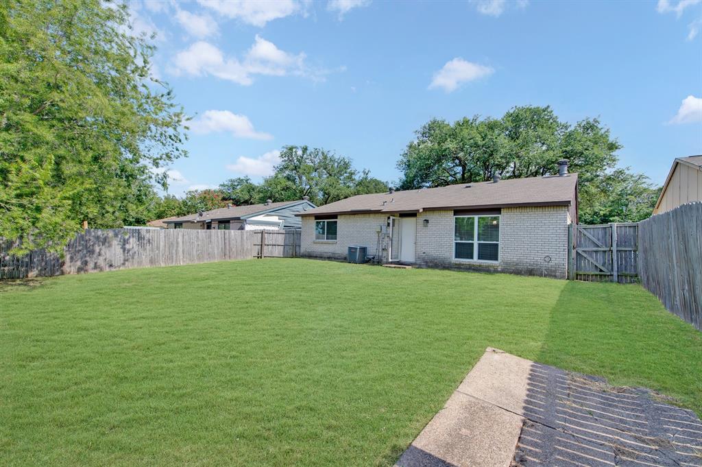 555 Hawthorne Drive Property Photo 39