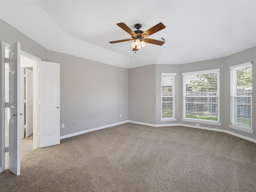 637 Cedarwood Drive Property Photo 10