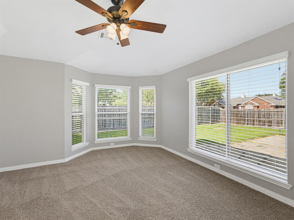 637 Cedarwood Drive Property Photo 11