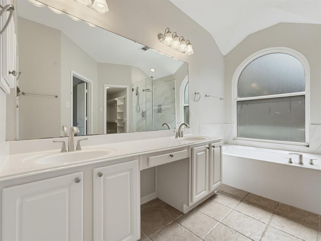 637 Cedarwood Drive Property Photo 17