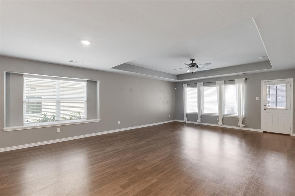 1429 Tall Pine Way Property Photo 8