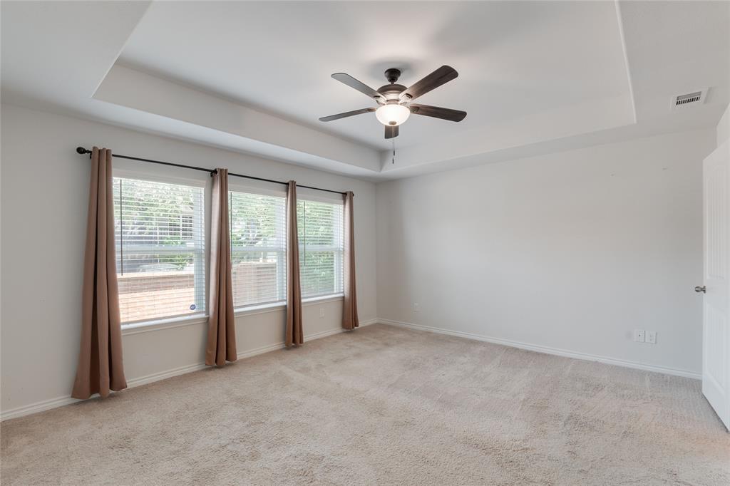 1429 Tall Pine Way Property Photo 12