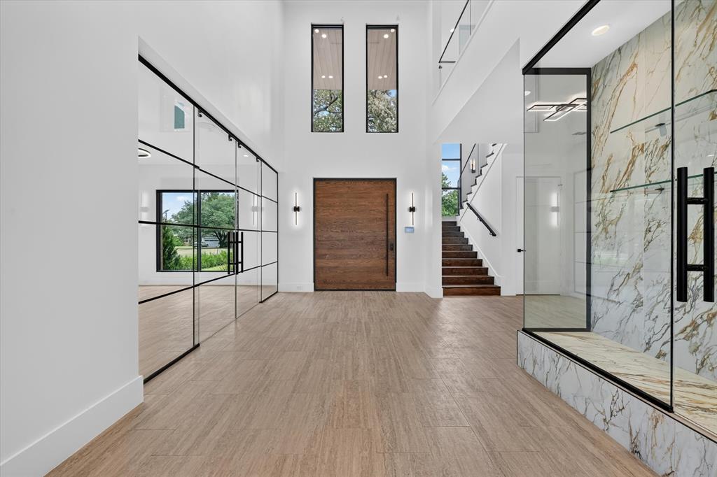 6466 Royal Lane Property Photo 11
