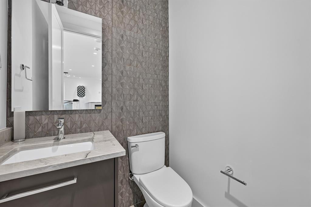 6466 Royal Lane Property Photo 29