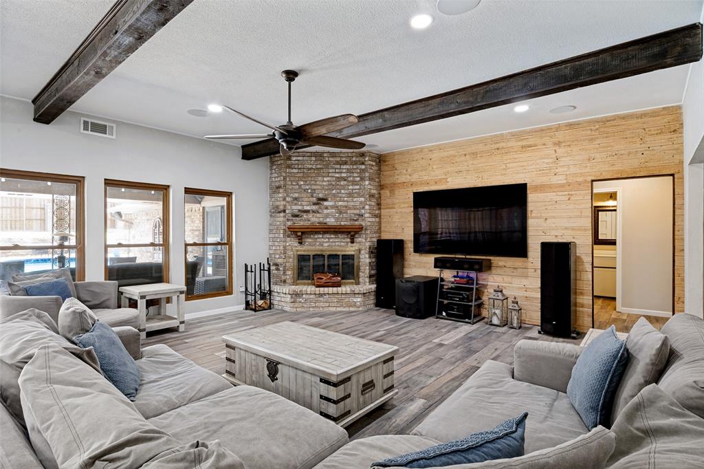 3716 Wood Rail Drive Property Photo 3