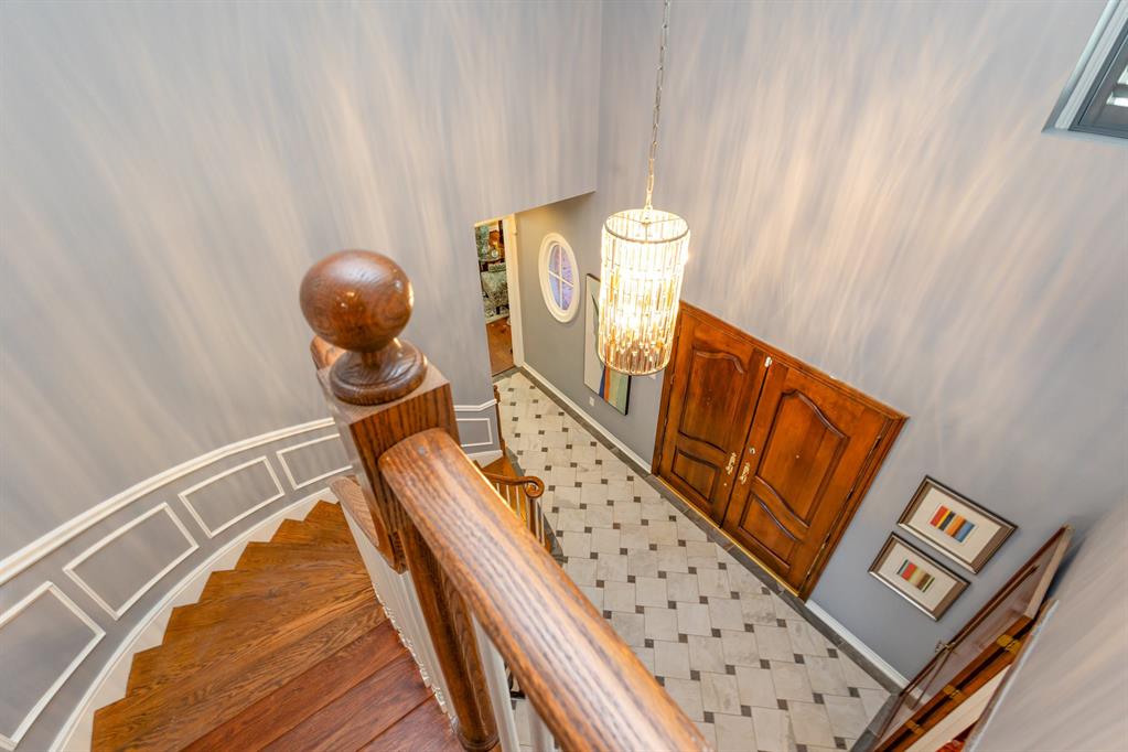1103 Findlay Drive Property Photo 3