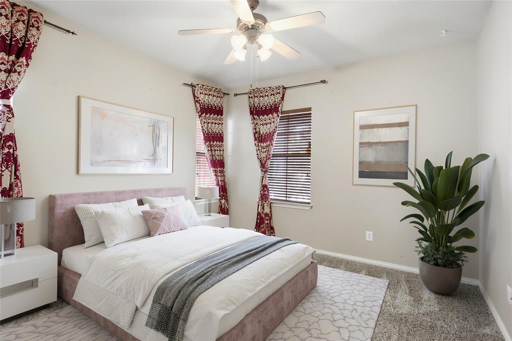 1728 Mercer Way Property Photo 3