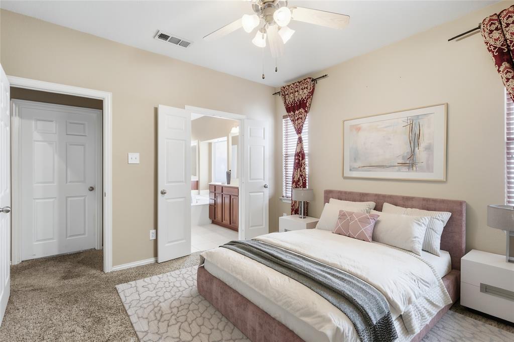 1728 Mercer Way Property Photo 4