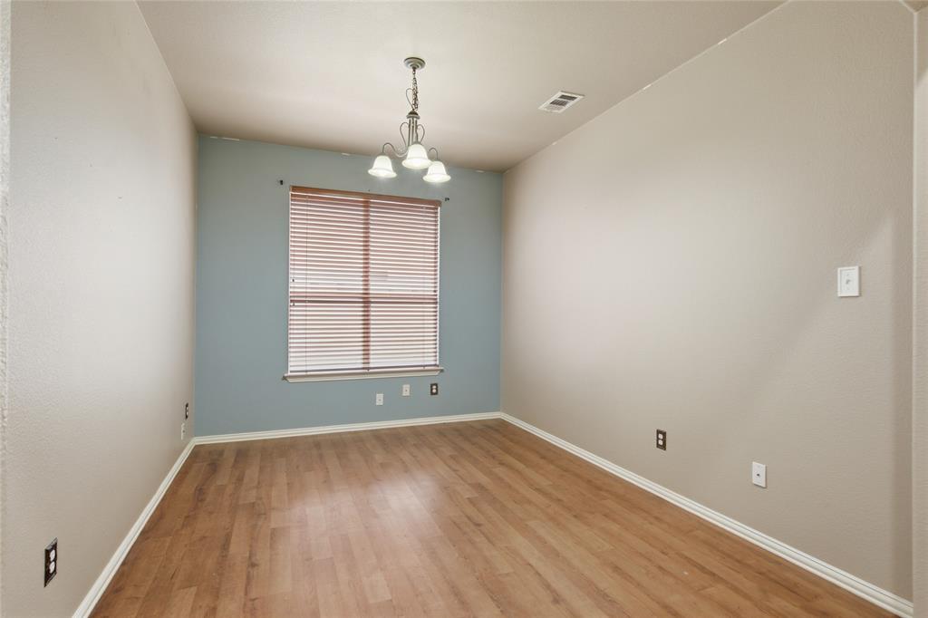 1728 Mercer Way Property Photo 8