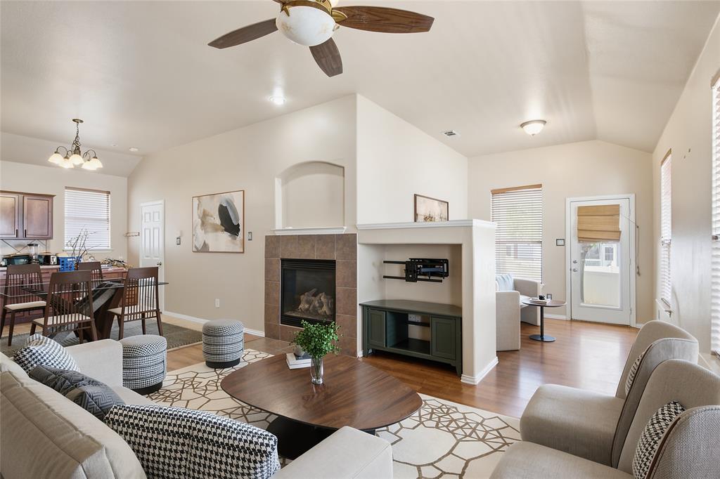 1728 Mercer Way Property Photo 15