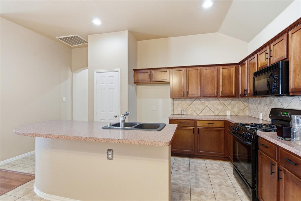 1728 Mercer Way Property Photo 16
