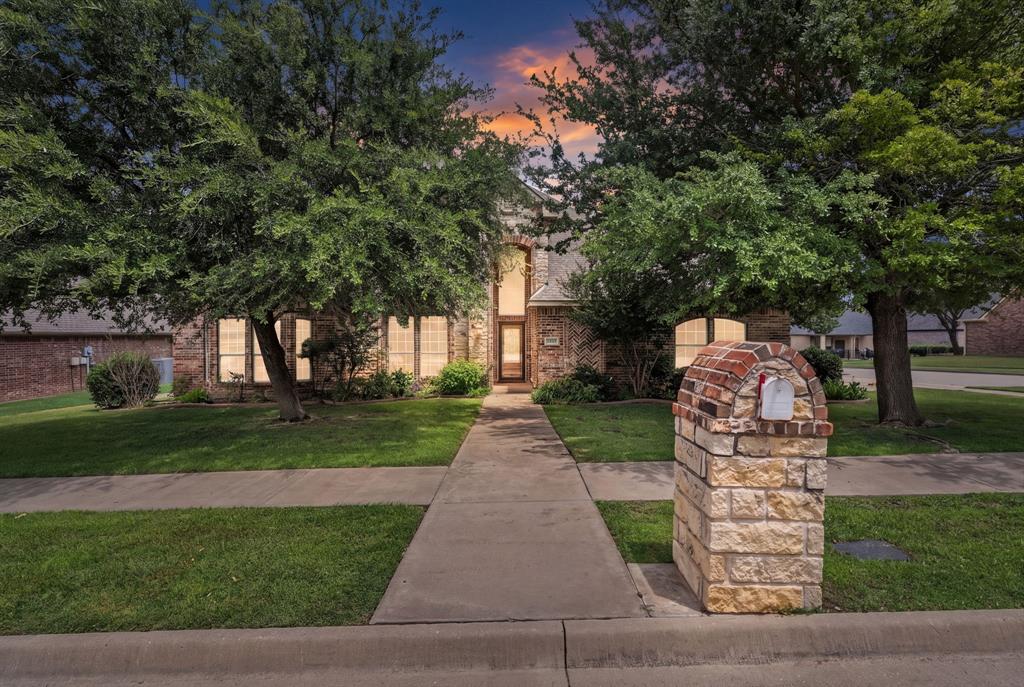 3809 Sumner Court Property Photo 1