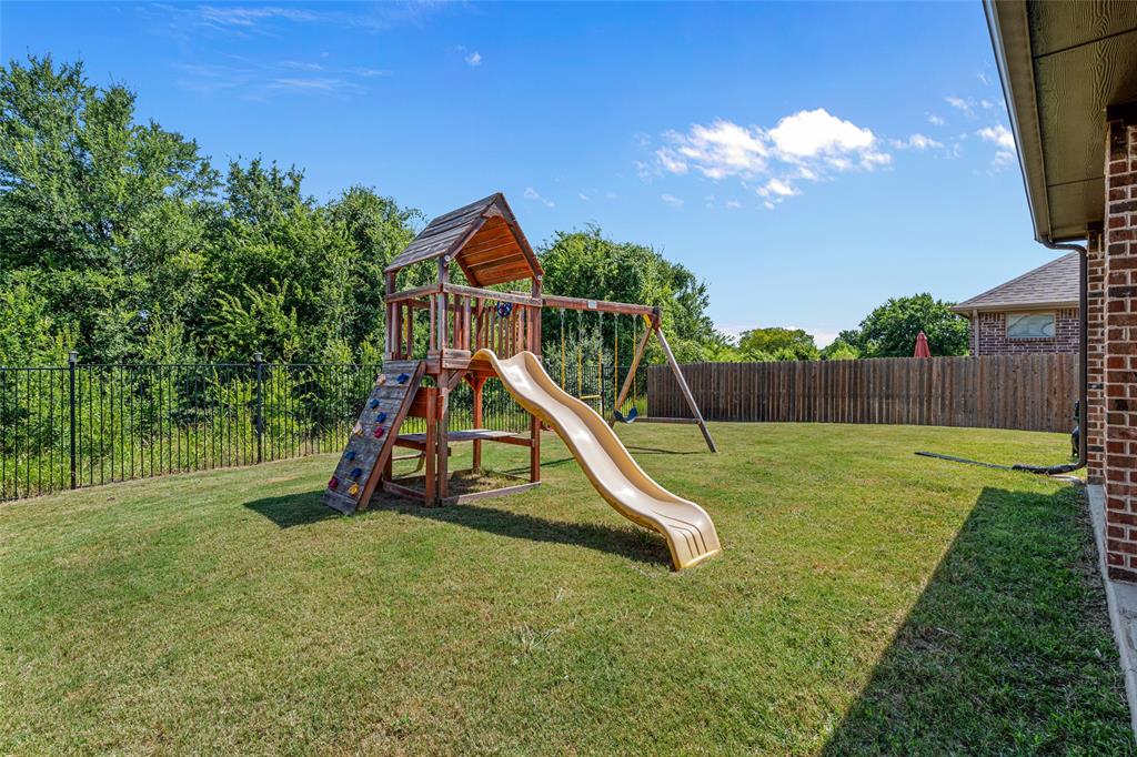14856 Gladstone Drive Property Photo 30