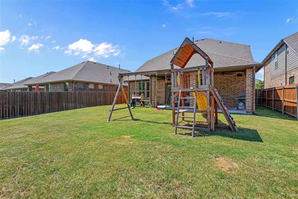 14856 Gladstone Drive Property Photo 31
