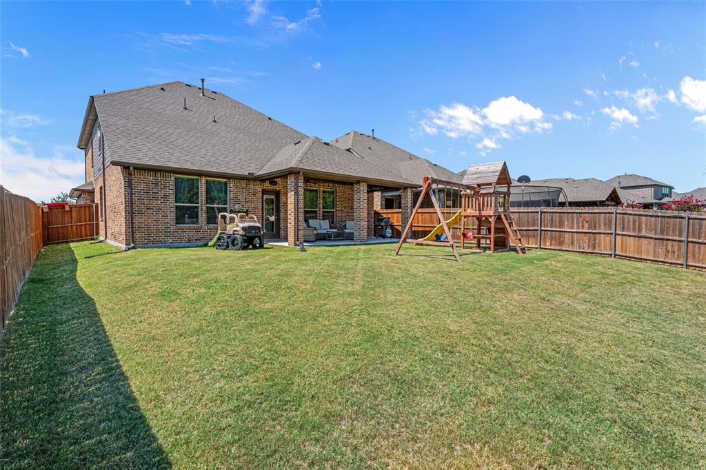 14856 Gladstone Drive Property Photo 32