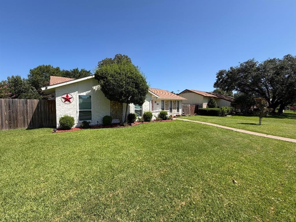3109 Manchester Drive Property Photo 1