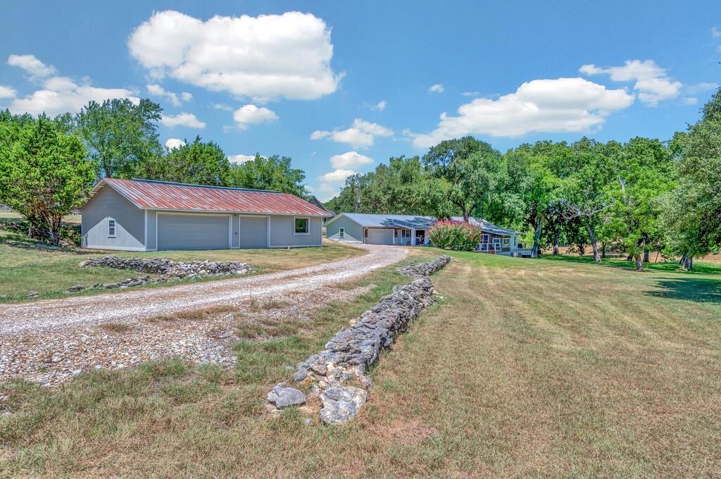 5819 Fm 56 Property Photo 5