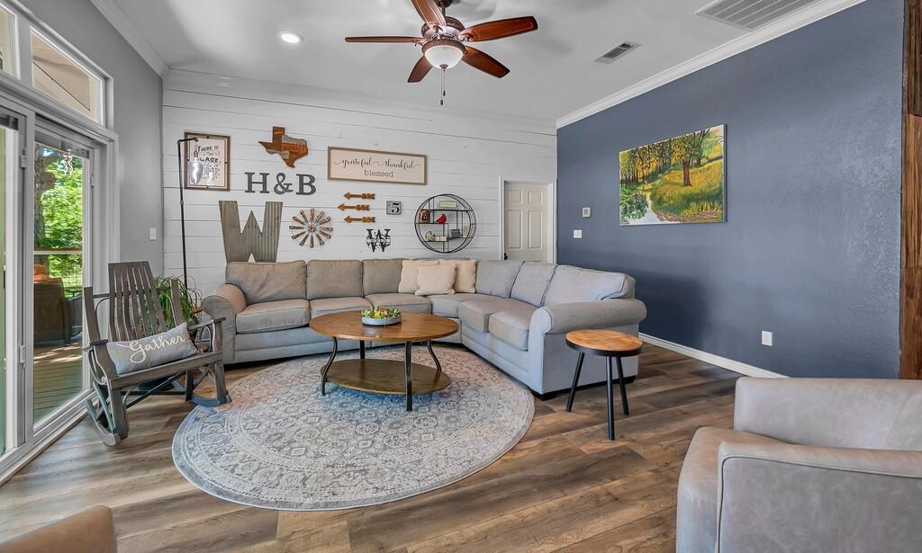 5819 Fm 56 Property Photo 12