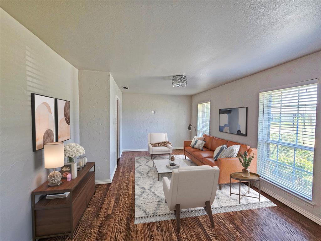 2117 Baltimore Drive Property Photo 4