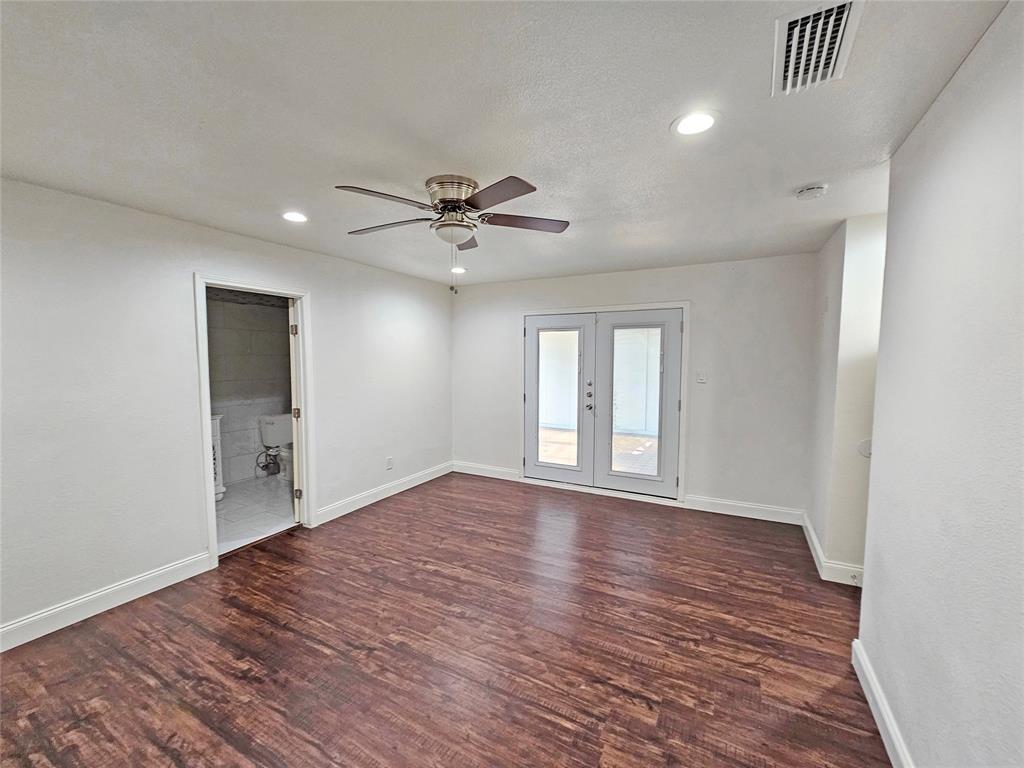 2117 Baltimore Drive Property Photo 14