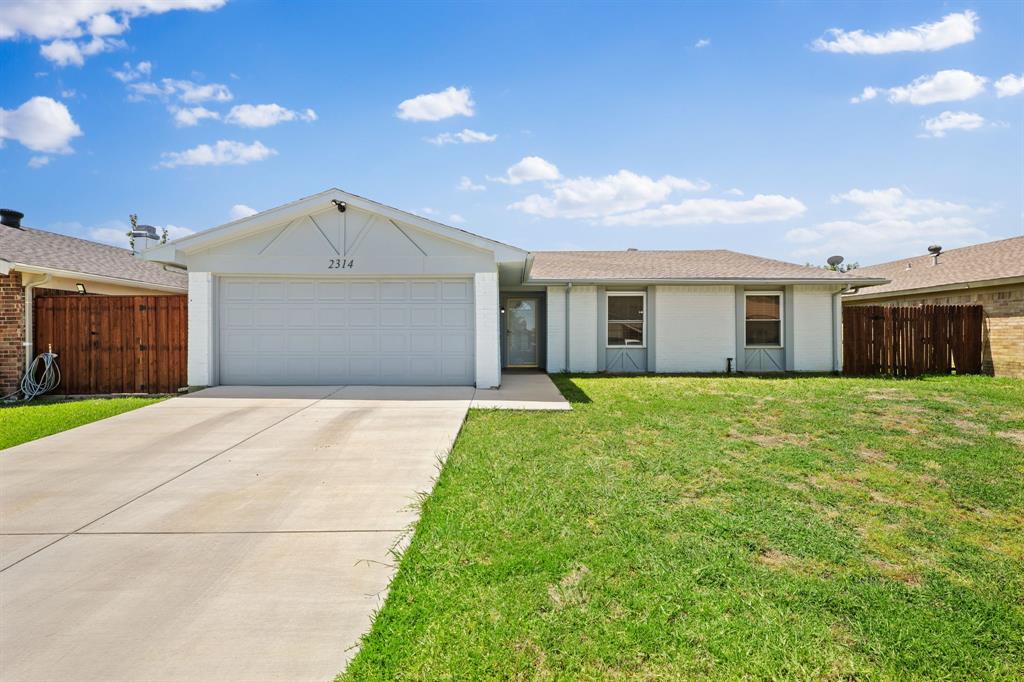 2314 Benbrook Drive Property Photo 1