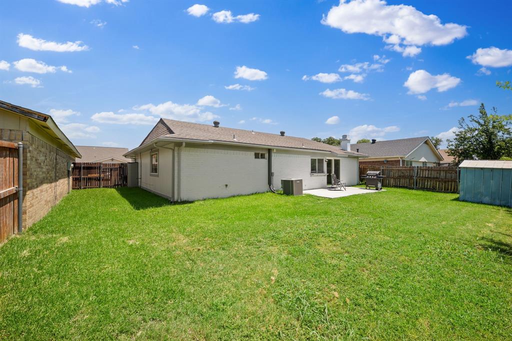2314 Benbrook Drive Property Photo 24