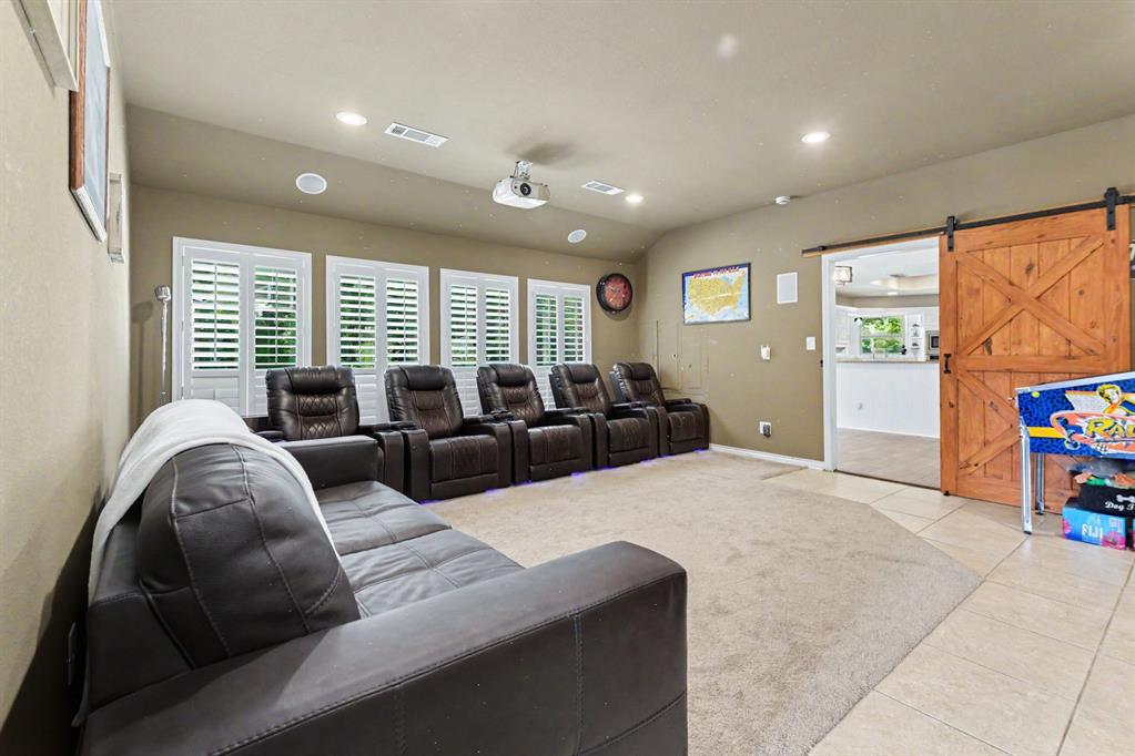 7 Skyview Drive Property Photo 12