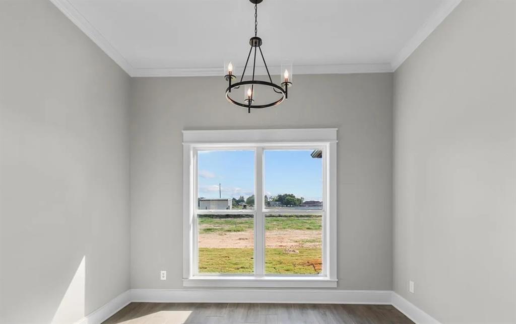 12316 Maplewood Drive Property Photo 8