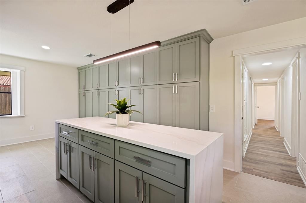 3512 Lake Pontchartrain Drive Property Photo 8