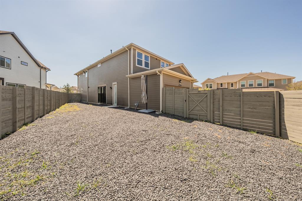 1401 Roundup Way Property Photo 30