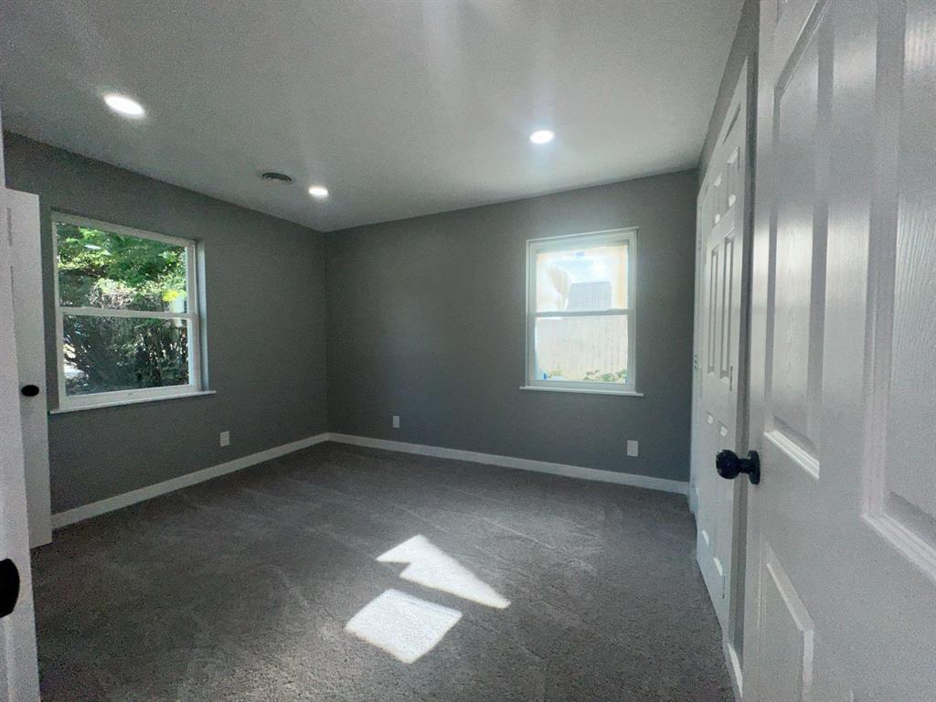 2710 Roberts Circle Property Photo 5