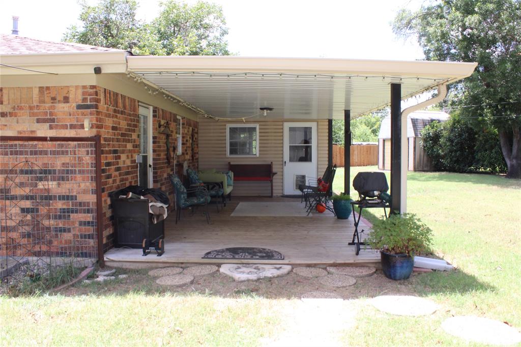 208 Park Dr Property Photo 5