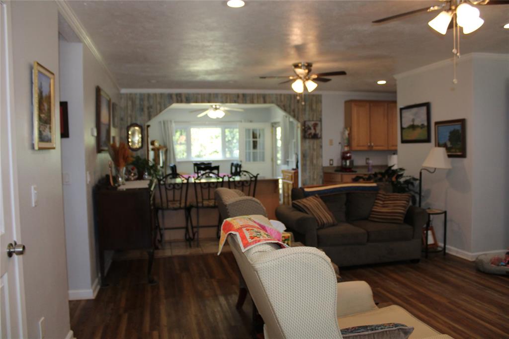 208 Park Dr Property Photo 15