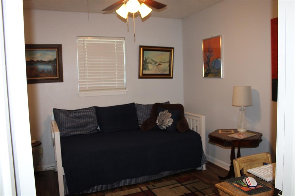 208 Park Dr Property Photo 31