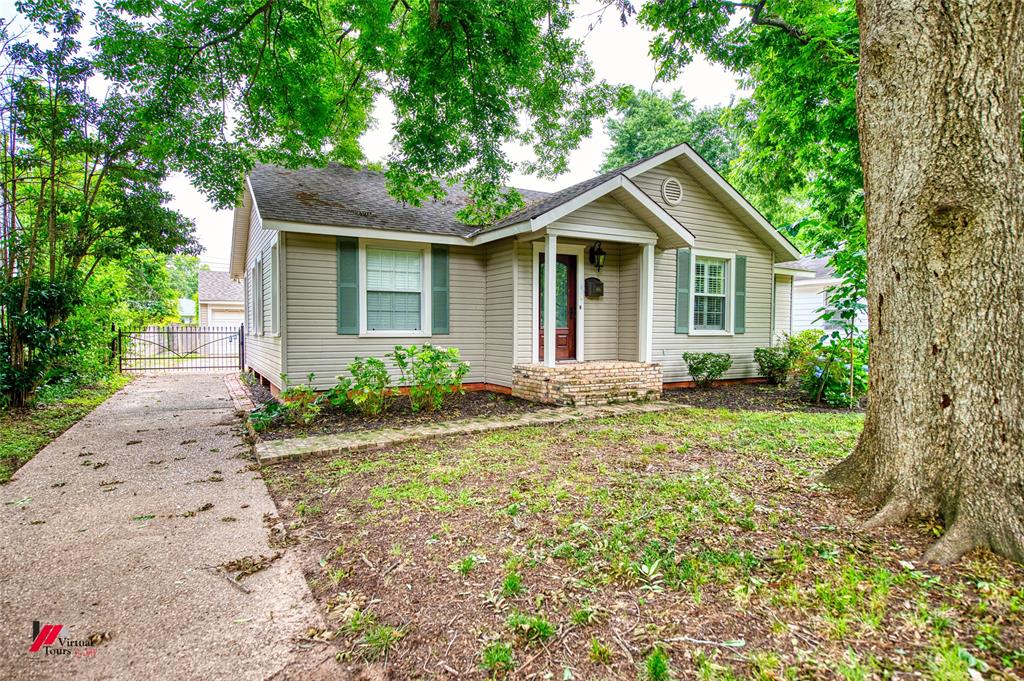416 Albany Avenue Property Photo 1