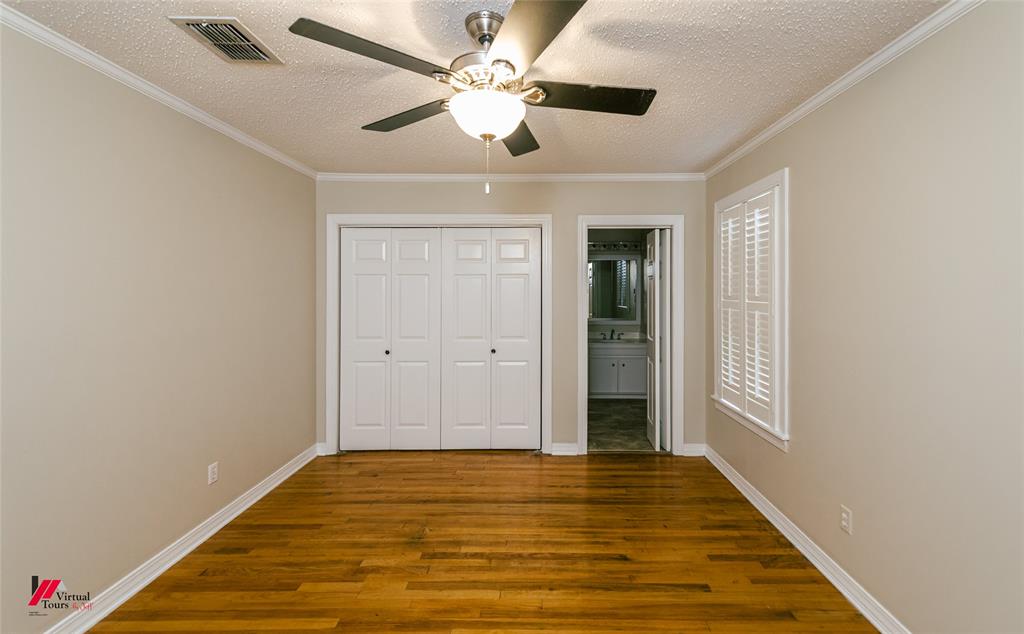 416 Albany Avenue Property Photo 17