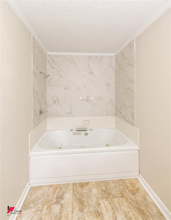 416 Albany Avenue Property Photo 18