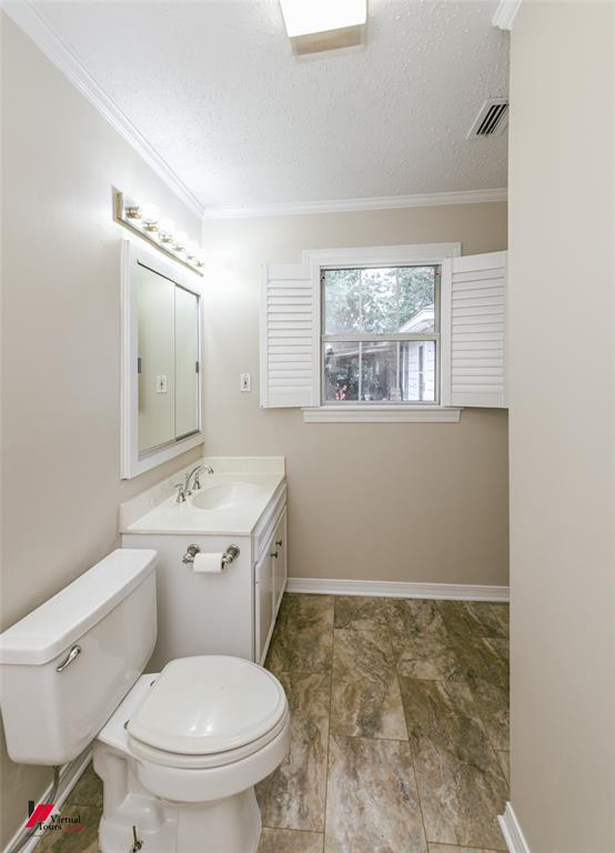 416 Albany Avenue Property Photo 22