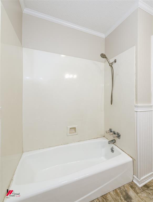 416 Albany Avenue Property Photo 27
