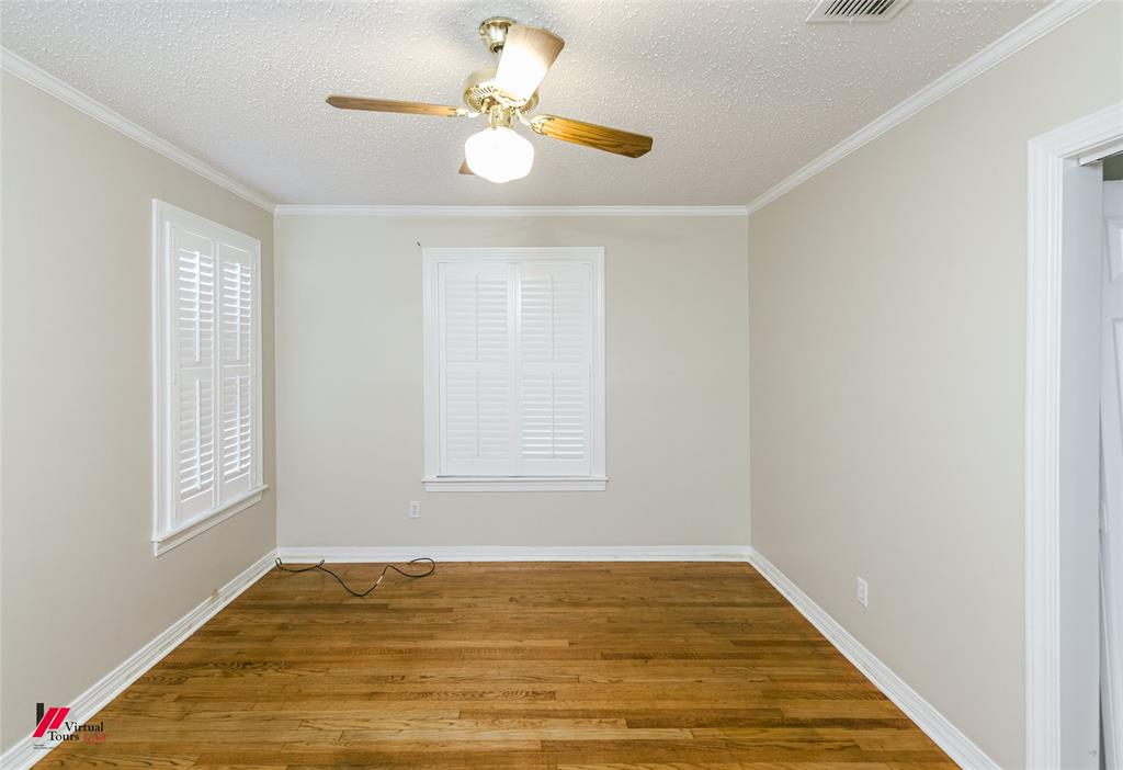 416 Albany Avenue Property Photo 28