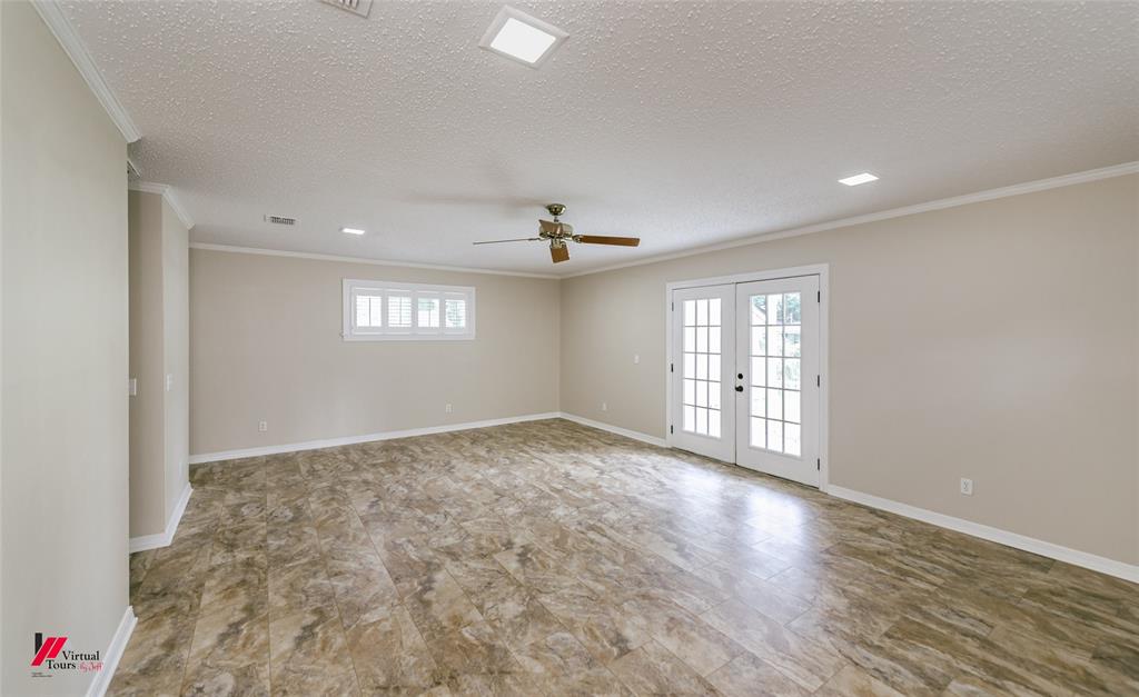 416 Albany Avenue Property Photo 31