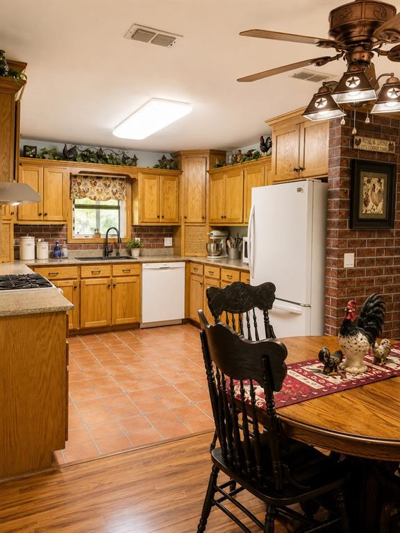 25300 State Highway 279 Property Photo 5