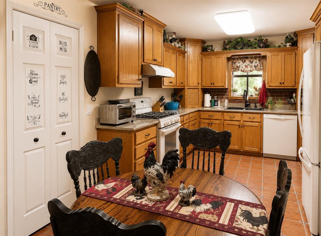 25300 State Highway 279 Property Photo 6