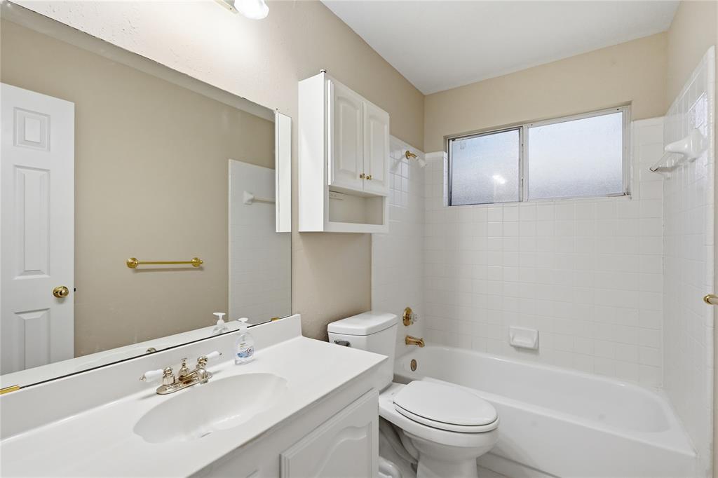 7204 Mesa Verde Trail Property Photo 24