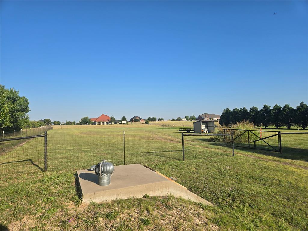 2315 S Coit Road Property Photo 6
