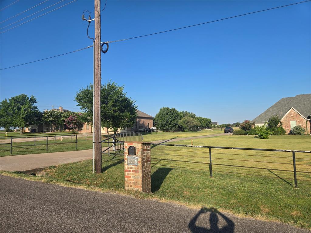 2315 S Coit Road Property Photo 9