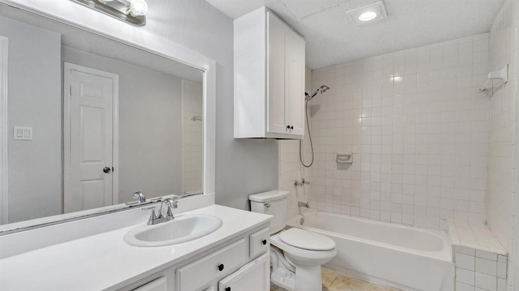 9601 Forest Lane 1113 Property Photo 10