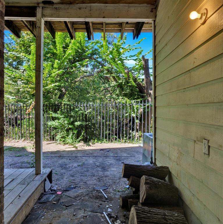 9601 Forest Lane 1113 Property Photo 21