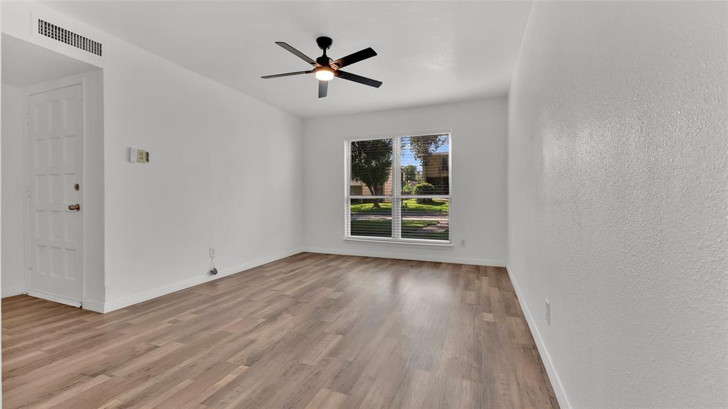 341 Arborview Drive Property Photo 10